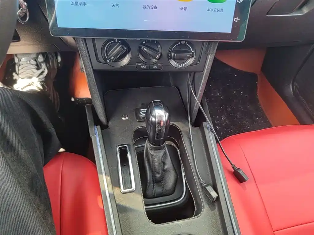 Volkswagen Polo 2016 1.4L Automatic Trend фото 21