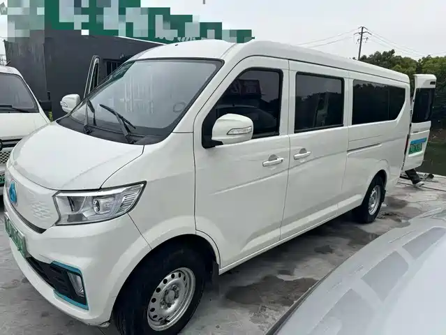 CHANGAN CROSS STAR V7 EV