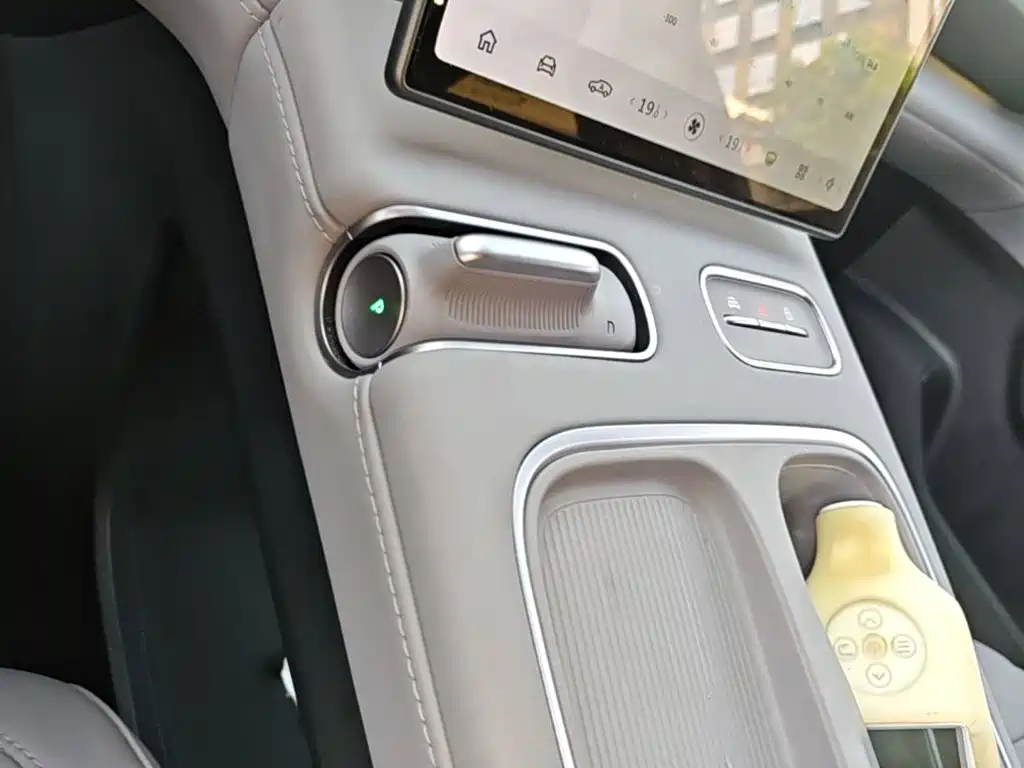 NIO EC6 2025 2024 75kWh