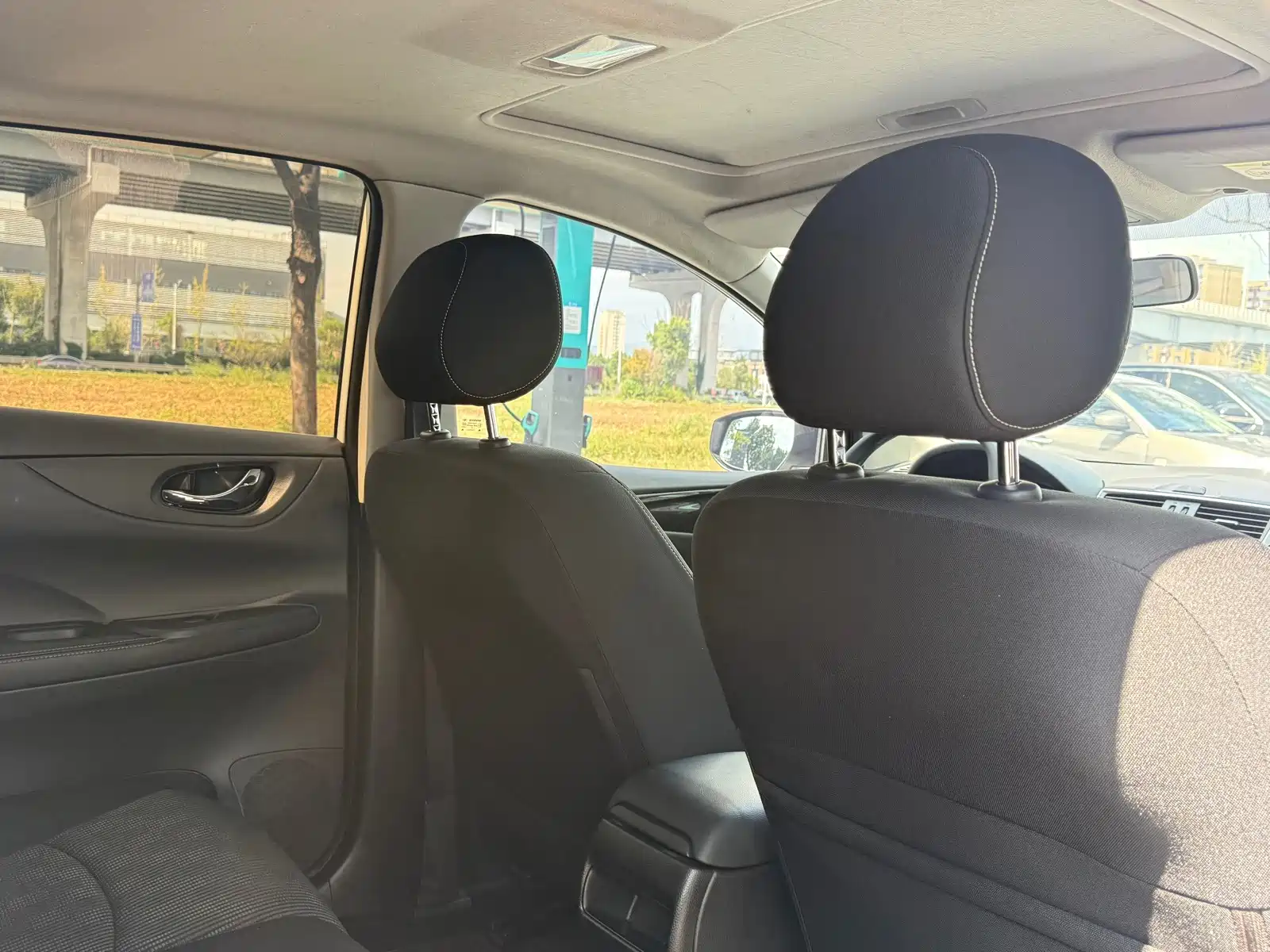Photo 14 - Nissan Tiida