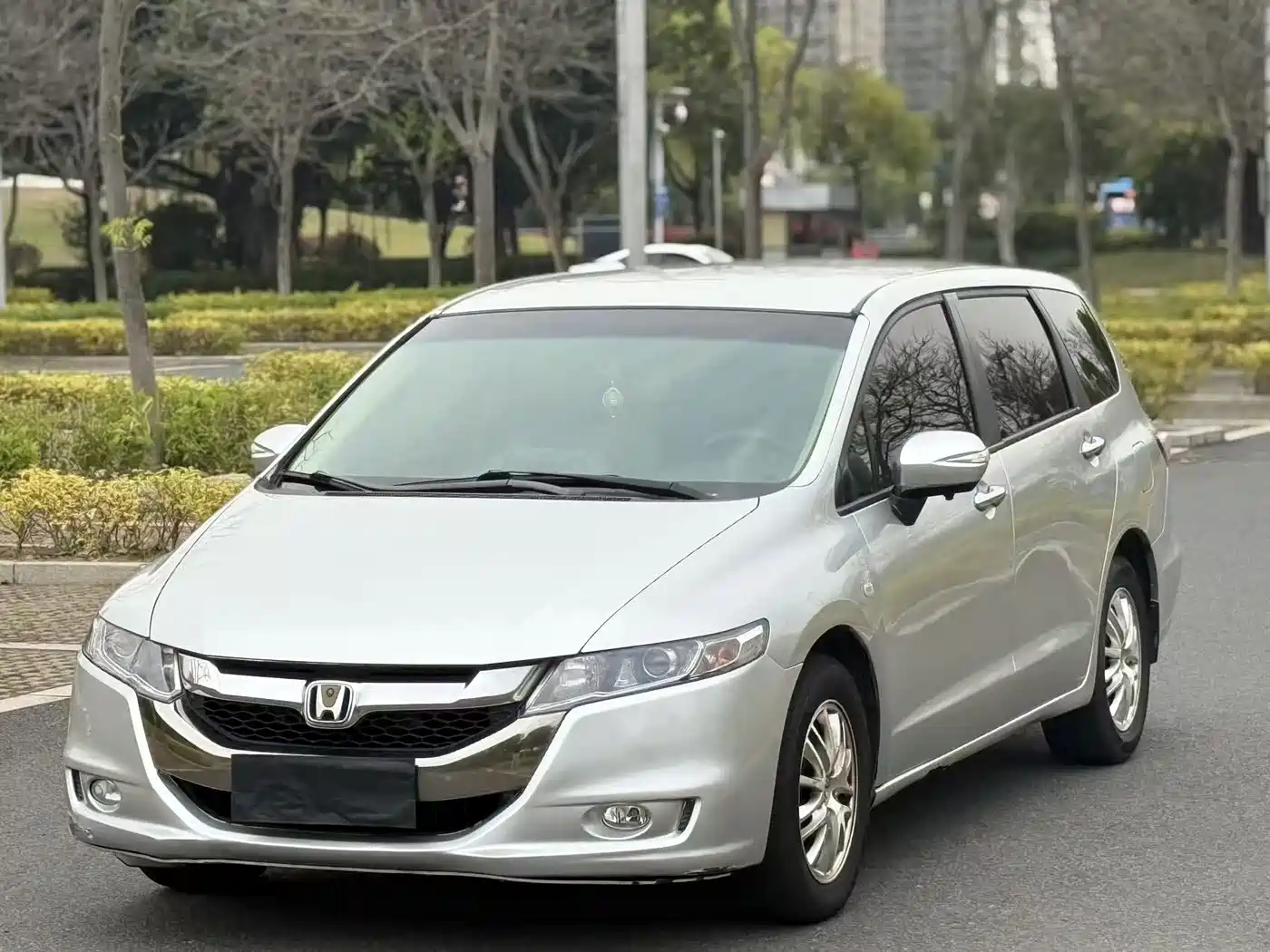 Фото 1 - Honda Odyssey
