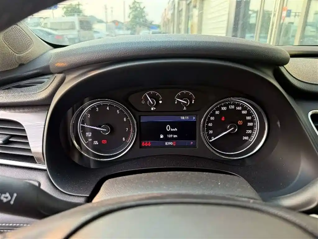 Buick LaCrosse 2022 552T Luxury фото 7
