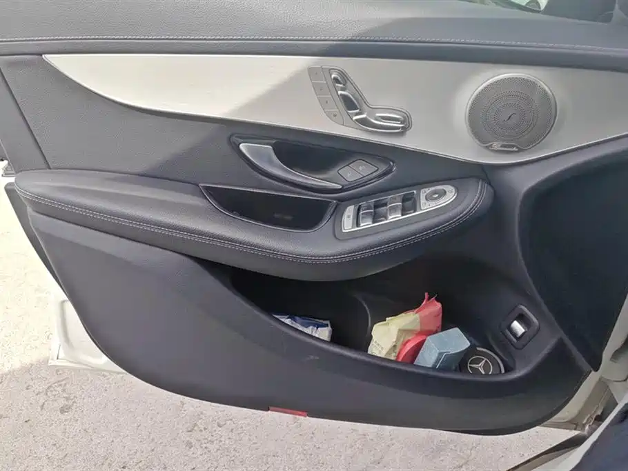 Mercedes-Benz GLC Coupe 2020 GLC 260 4MATIC Coupe SUV фото 7