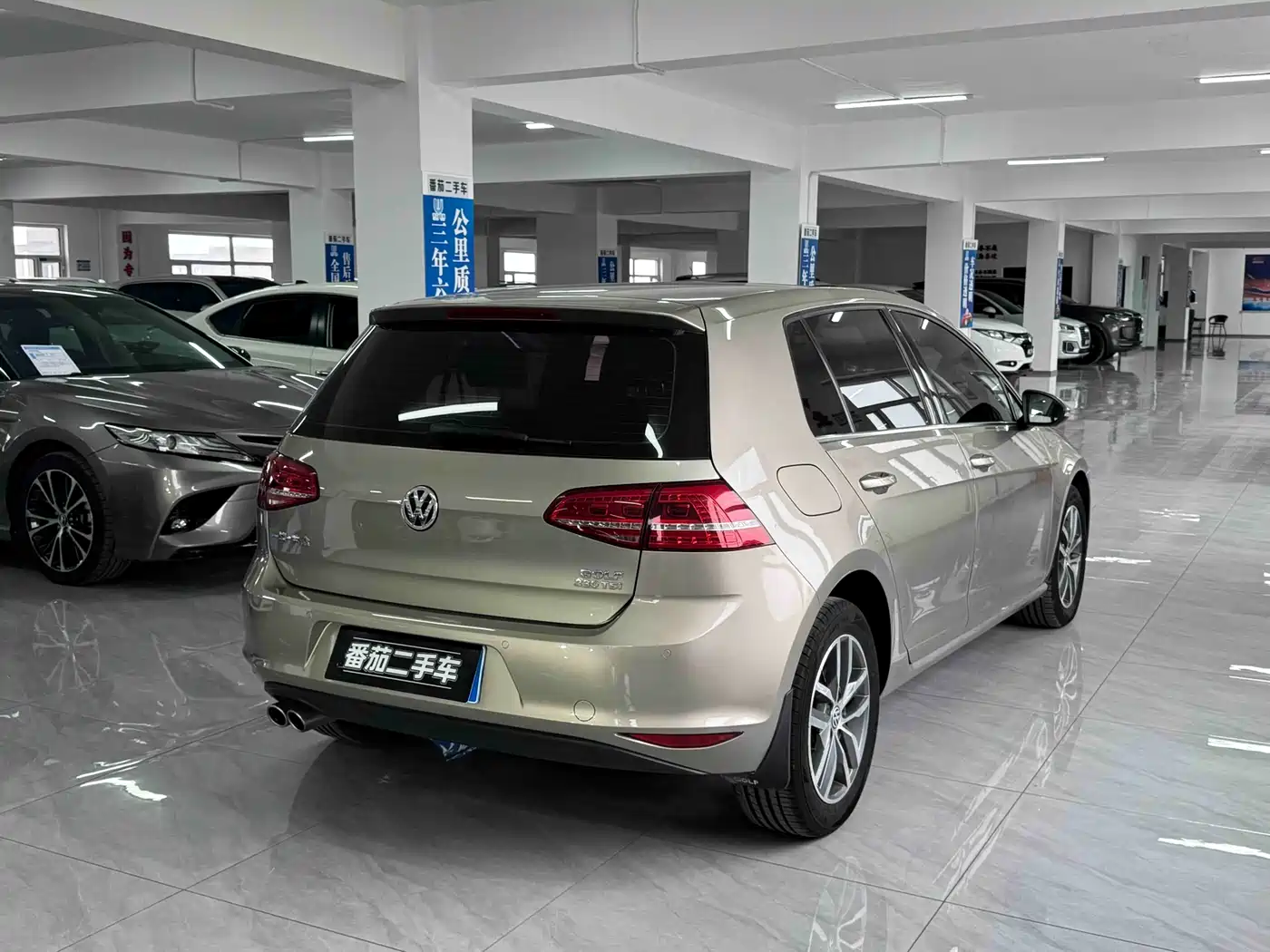Volkswagen Golf 2016 230TSI Automatic Luxury фото 17