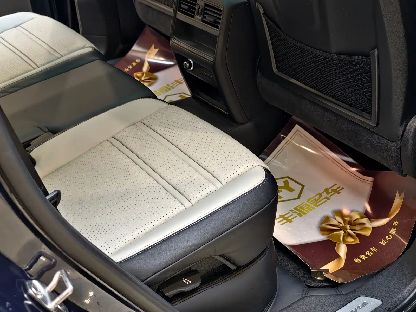 صورة 13 - Porsche Cayenne
