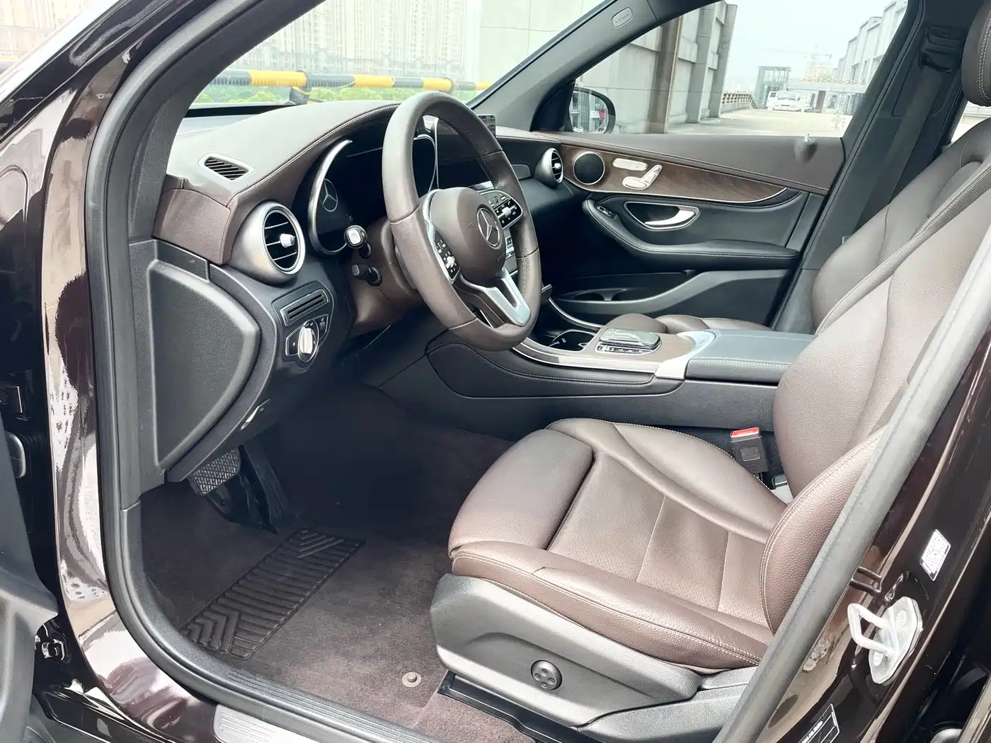 Mercedes-Benz GLC 2020 Facelift GLC 300 L 4MATIC Dynamic фото 7