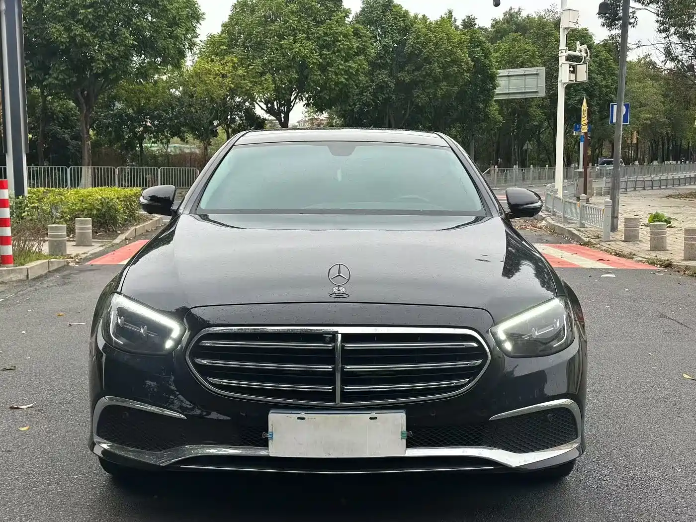  E CLASS