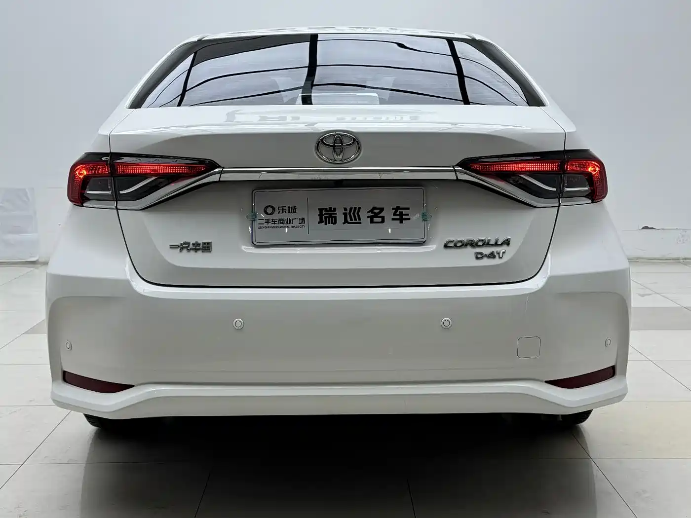 Toyota Corolla 2021 1.2T S-CVT Luxury Edition фото 6