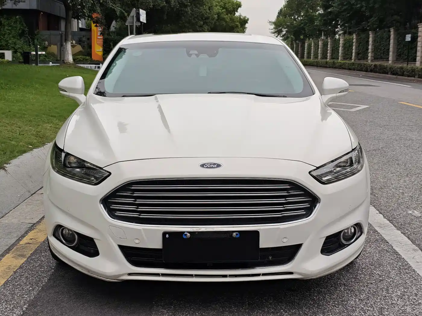 Фото 2 - Ford Mondeo