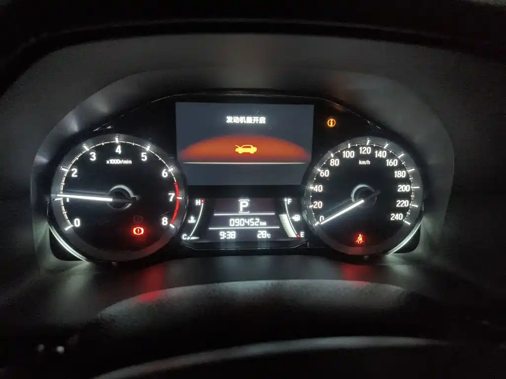 Фото 12 - Honda UR-V
