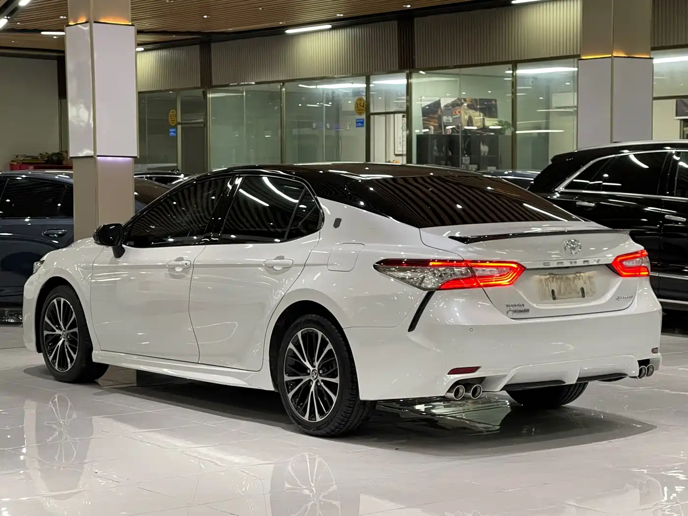 Toyota Camry 2019 2.5S Stylish (China V) фото 14