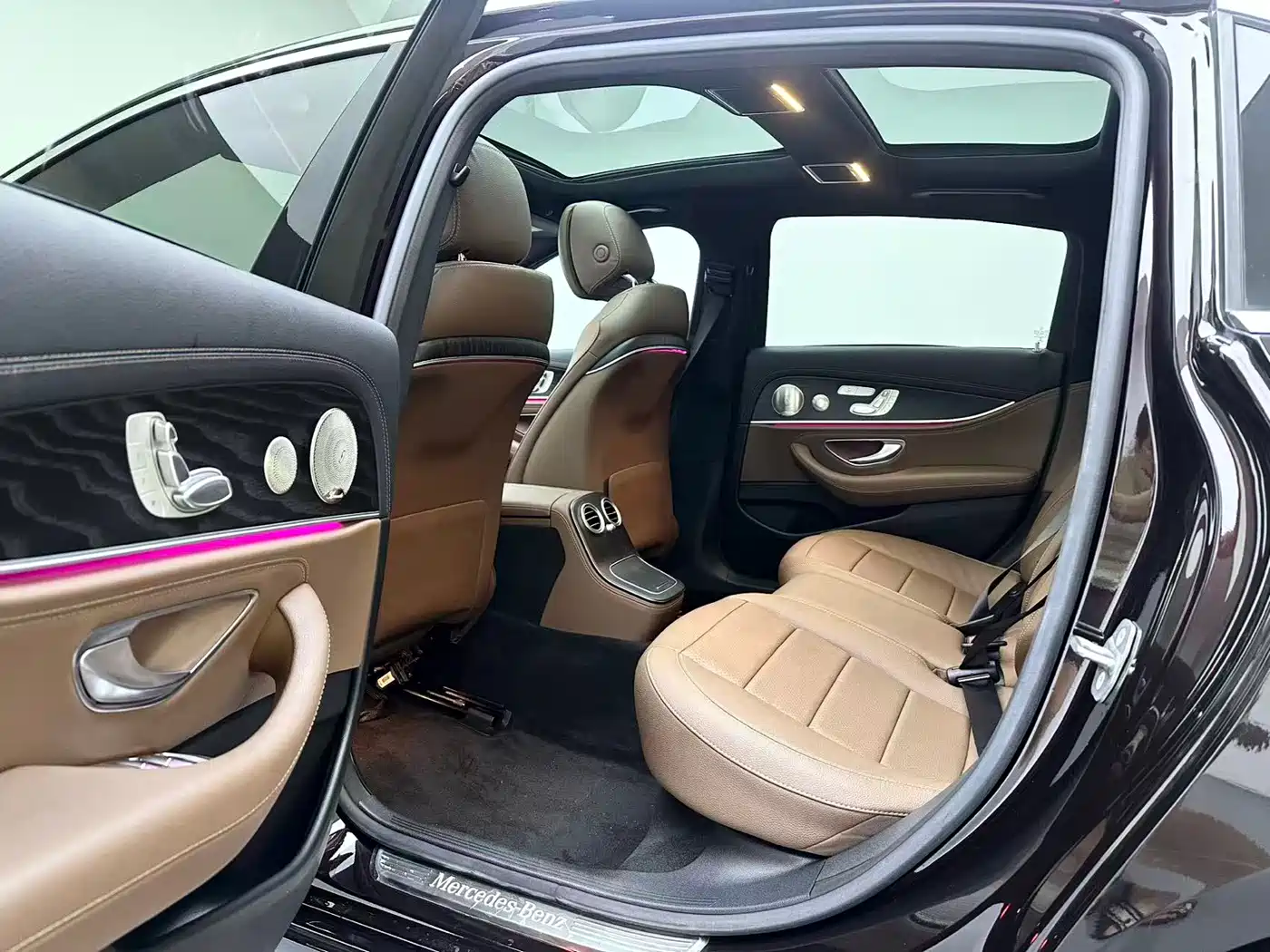 Mercedes-Benz E-Class 2023 E 300 L Luxury фото 9