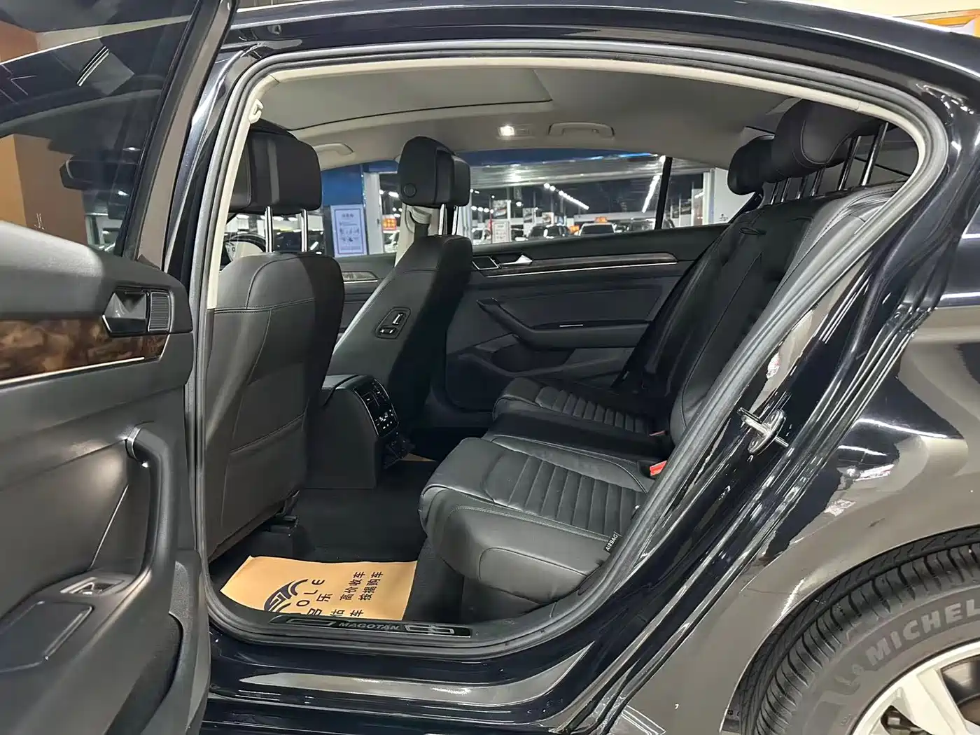 Volkswagen Magotan 2019 330TSI DSG Luxury Class China VI фото 6