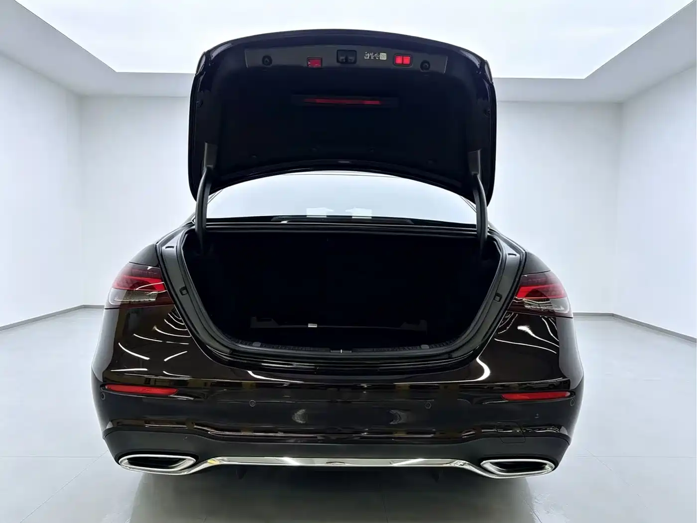 Mercedes-Benz E-Class 2023 E 300 L Luxury фото 10