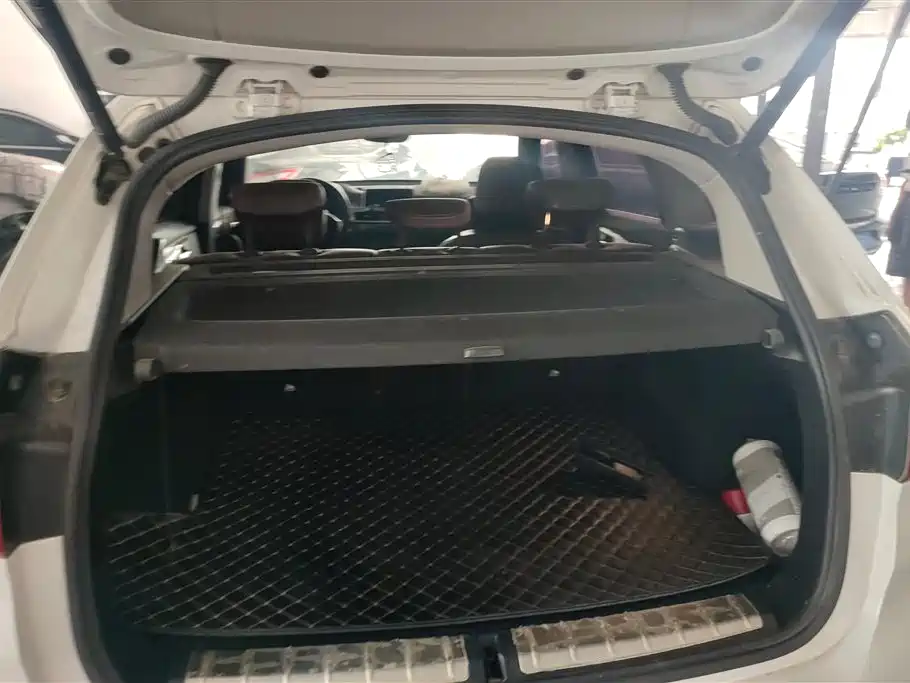 BMW X1 2019 xDrive20Li Premium Model фото 4