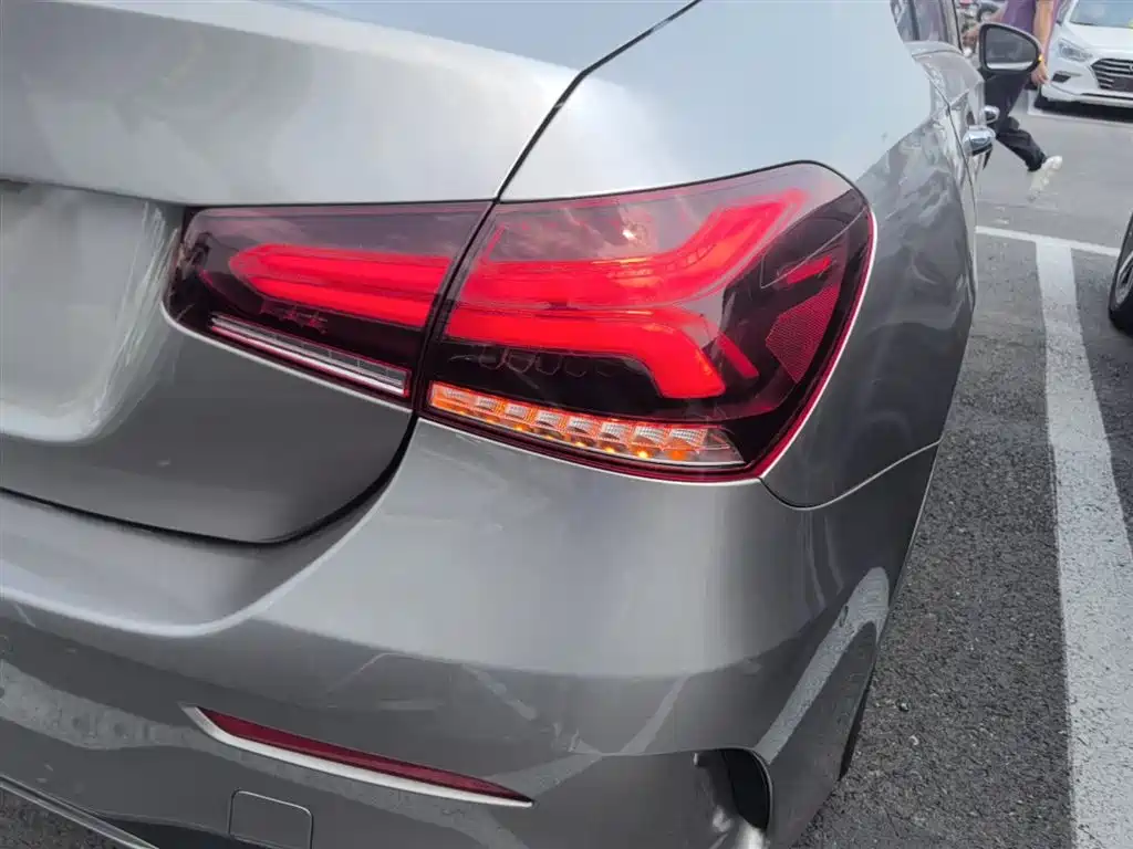 Mercedes-Benz A-Class 2020 Facelift A 200 L Sport Sedan Fashion фото 8