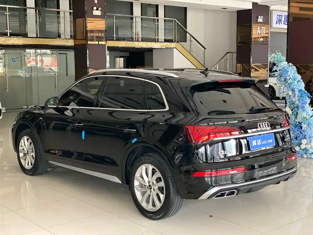Audi Q5L 2022 Facelift 40T Luxury Dynamic фото 5