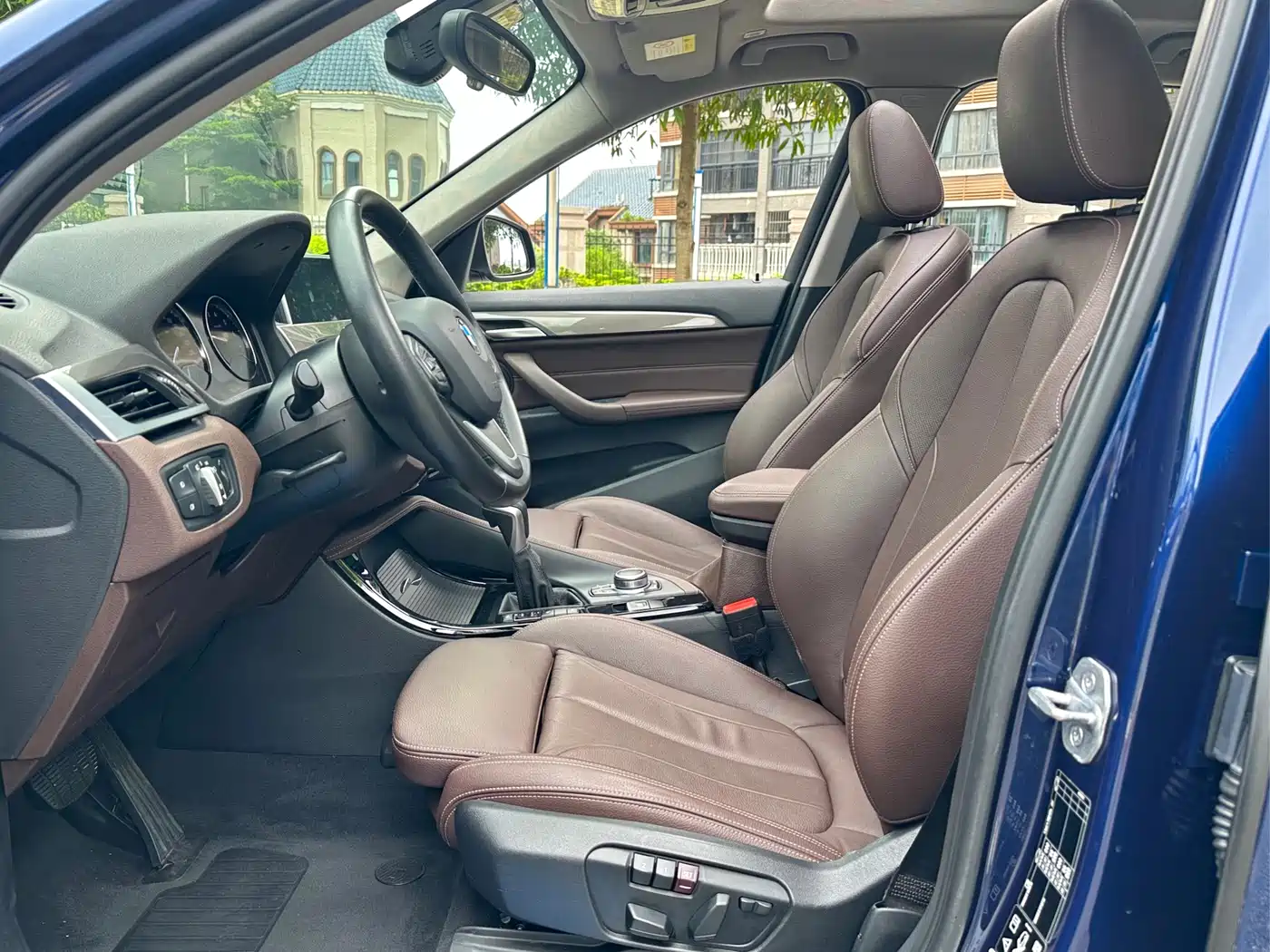 BMW X1 2019 xDrive20Li Premium Model фото 7