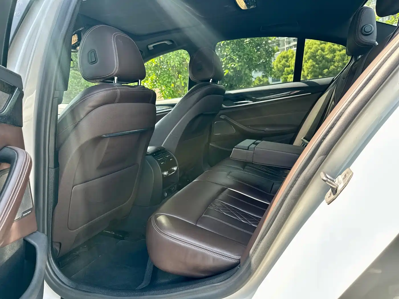 BMW 5 Series (Import) 2020 540i Style Edition M Sport Package фото 6