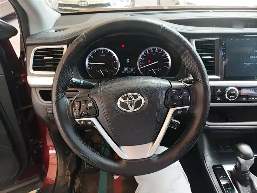 Toyota Highlander 2015 2.0T AWD Luxury Edition 7-seater фото 11