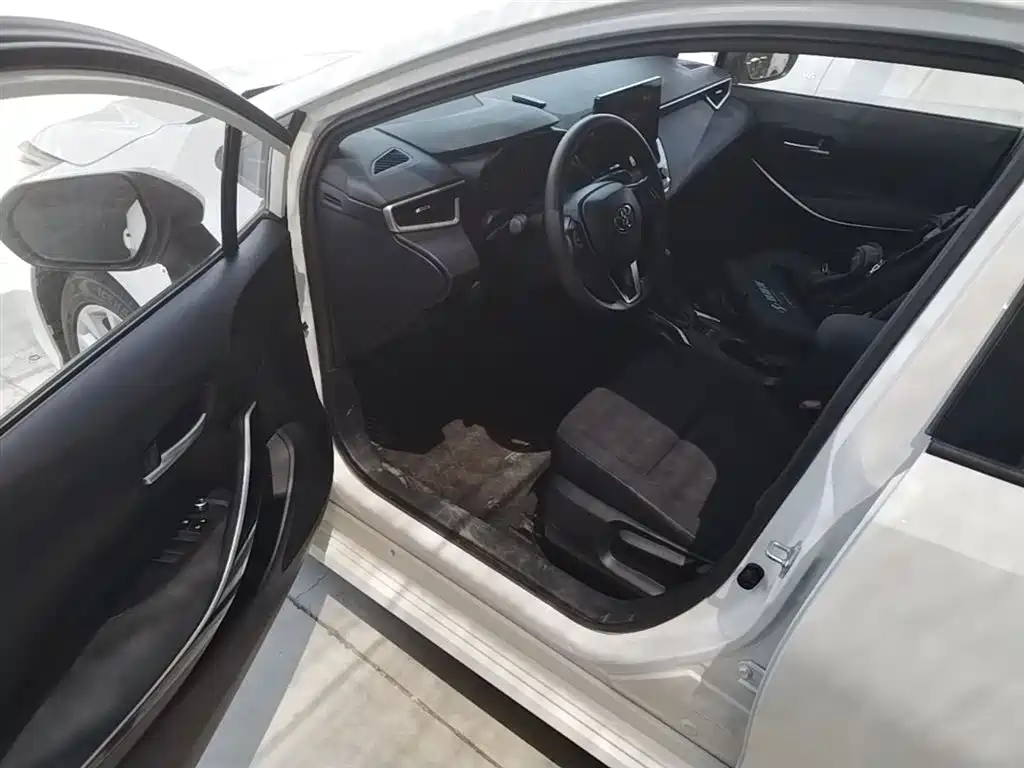 Toyota Corolla 2023 1.8L Smart Hybrid Dual Engine Elite Edition фото 16