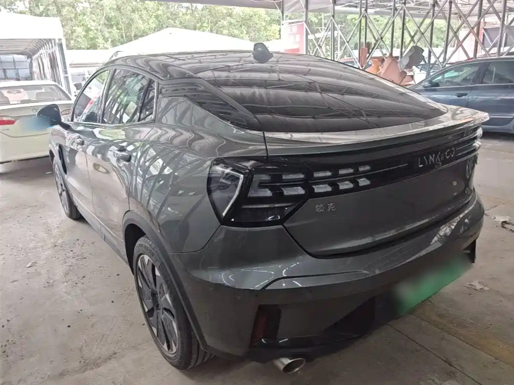 Lynk & Co 05 EM-P 2021 1.5TD PHEV HALO фото 5