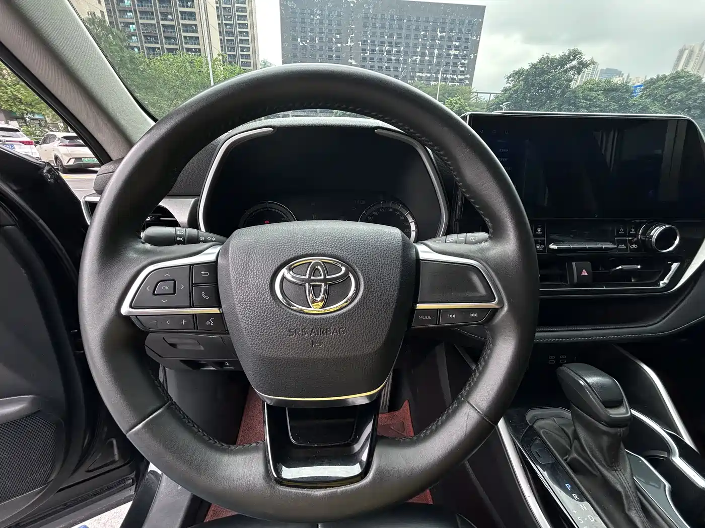 Toyota Highlander 2024 2.5L Smart Hybrid 4WD Elite 7-seater фото 11