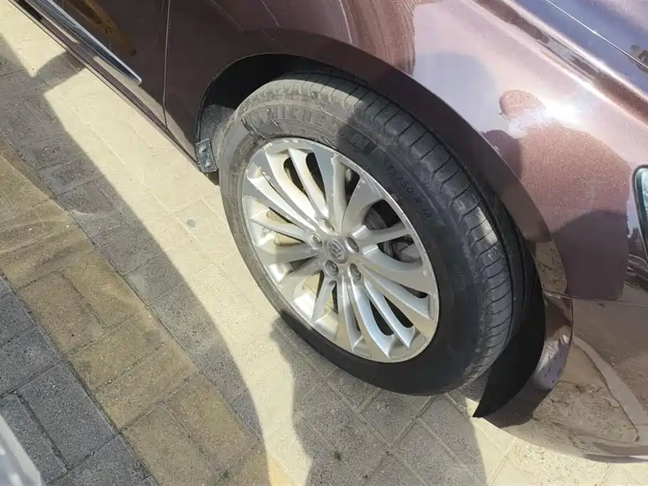 Buick LaCrosse 2016 Model 28T Luxury фото 6