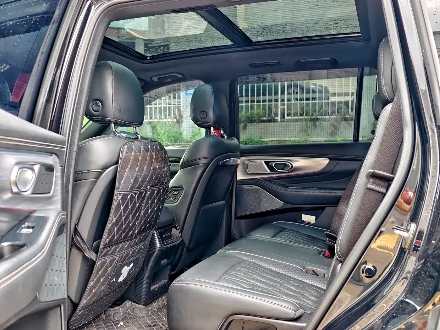 GAC Trumpchi Trumpchi GS8 2022 Pilot Series 2.0TGDI 2WD Premium Edition (7-Seater) фото 25