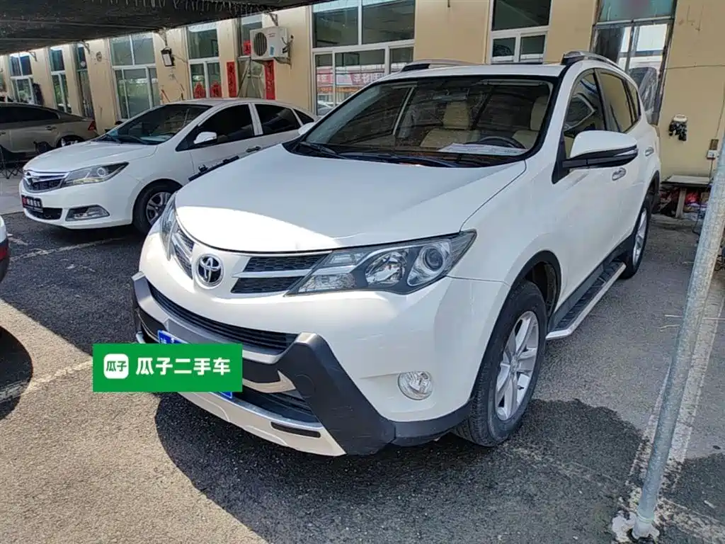 Toyota RAV4 Rongfang 2013 2.0L CVT 4WD Pioneer фото 2