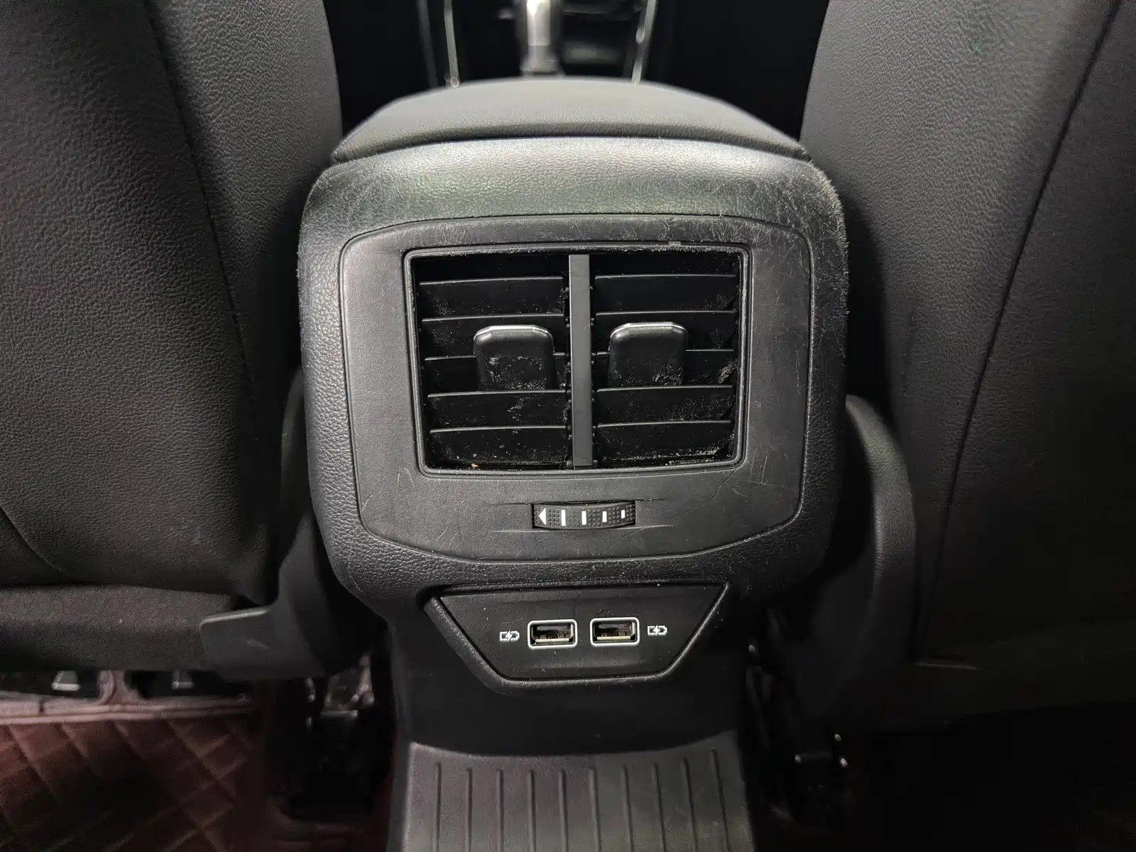 Photo 16 - Volkswagen T-ROC