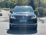Фото 2 - Volkswagen Touareg