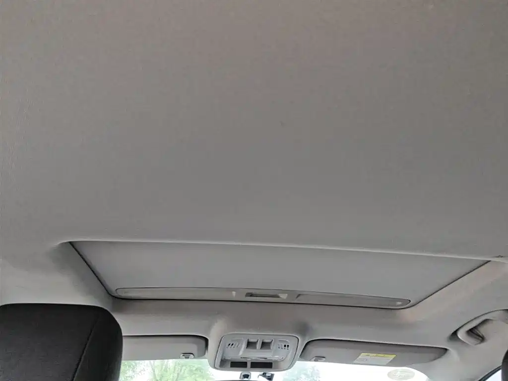 Chevrolet Cruze 2018 320 Automatic Pioneer Sunroof Edition фото 18