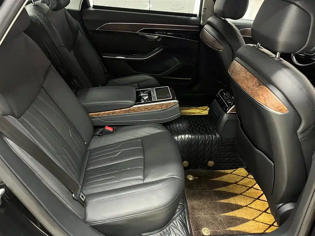 Audi A8 2019 Plus A8L 55 TFSI quattro Luxury фото 14