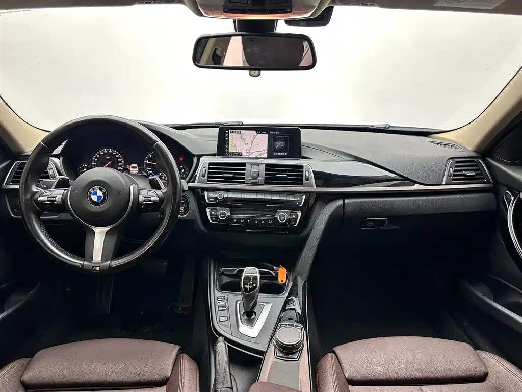 BMW 3 Series 2019 320Li M Sport Package фото 10