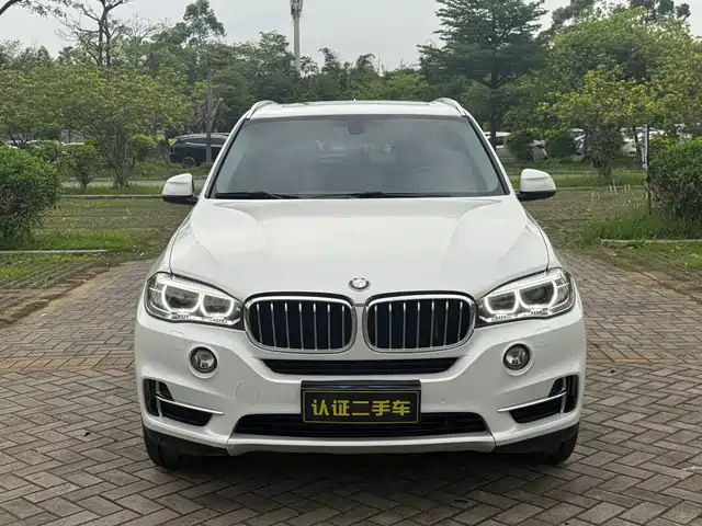 BMW X5 (Import) 2017 xDrive28i — фото 2