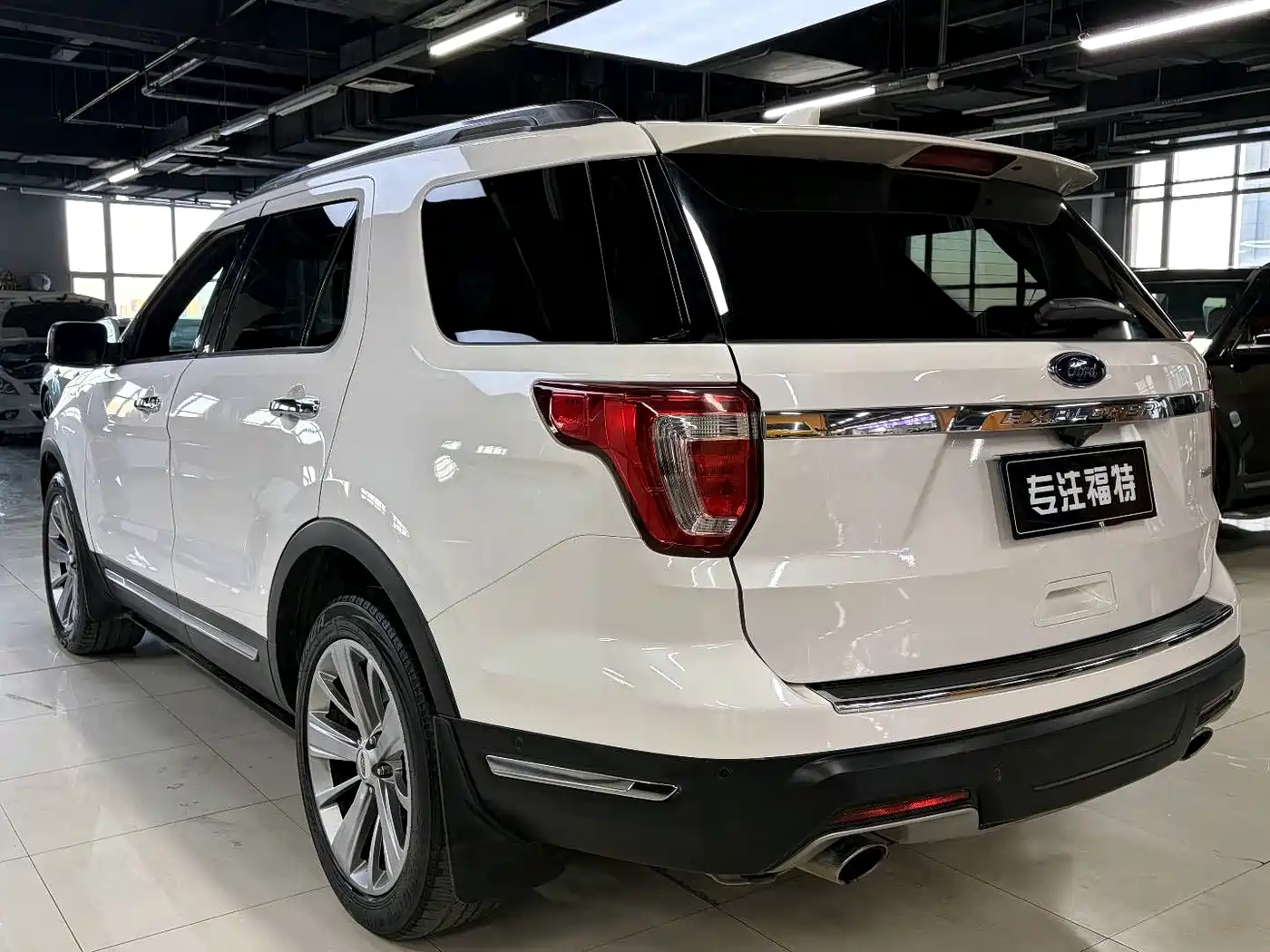Ford Explorer (Import) 2018 2018 2.3T Elite Edition