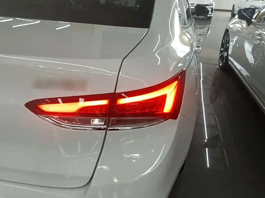 Buick Excelle 2021 Facelift 1.3T Auto Mild Hybrid Elite фото 8