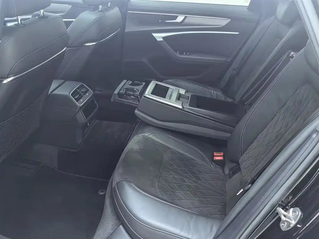 Audi A6L 2021 45 TFSI quattro Premium Sport фото 17