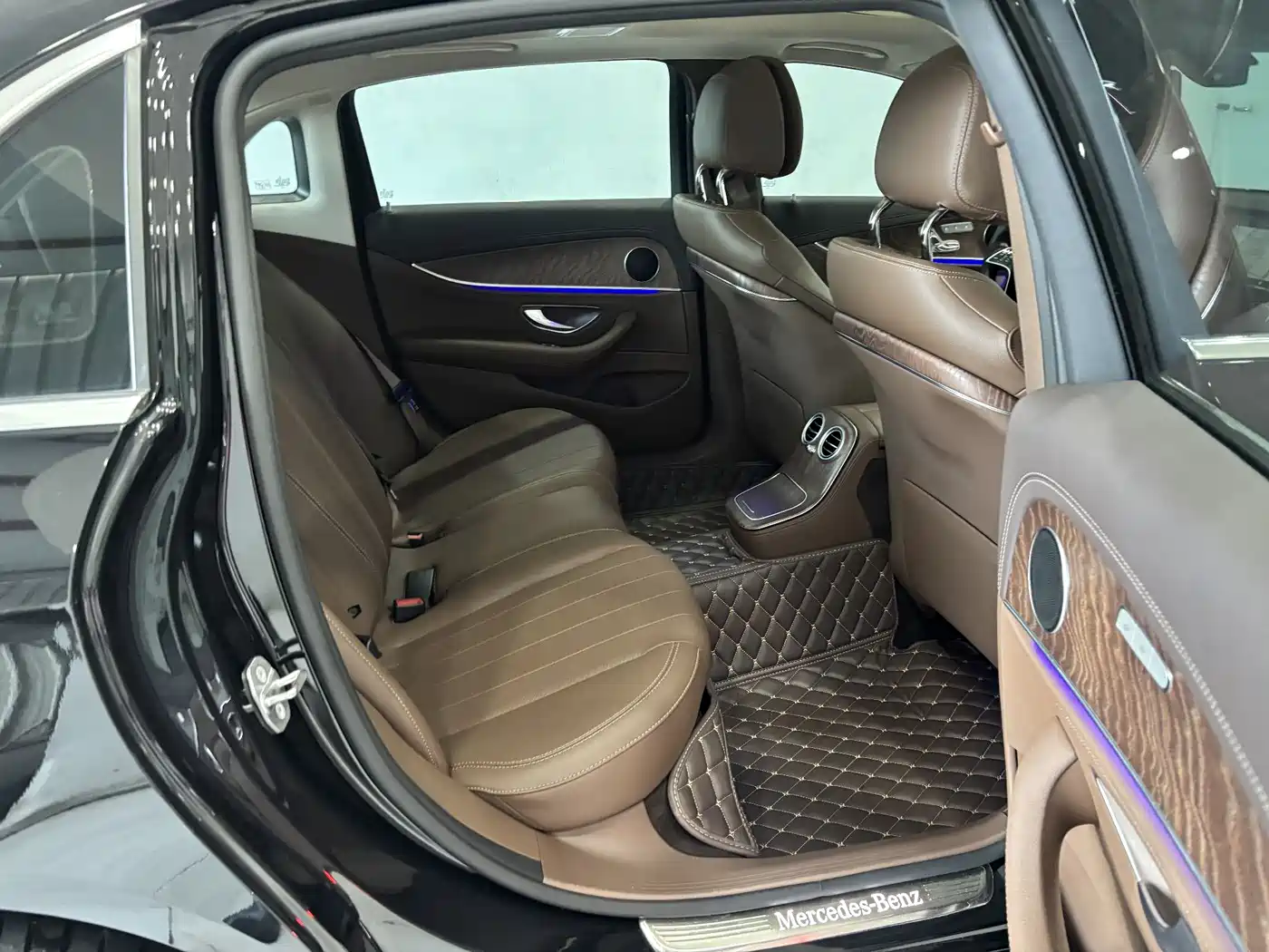 Mercedes-Benz E-Class 2023 Facelift E 300 L Fashion фото 23