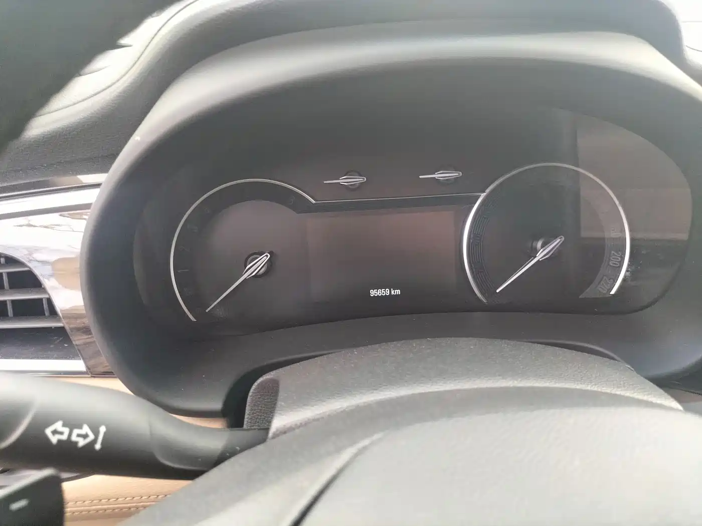 Buick GL8 2017 ES 28T Luxury China V фото 12
