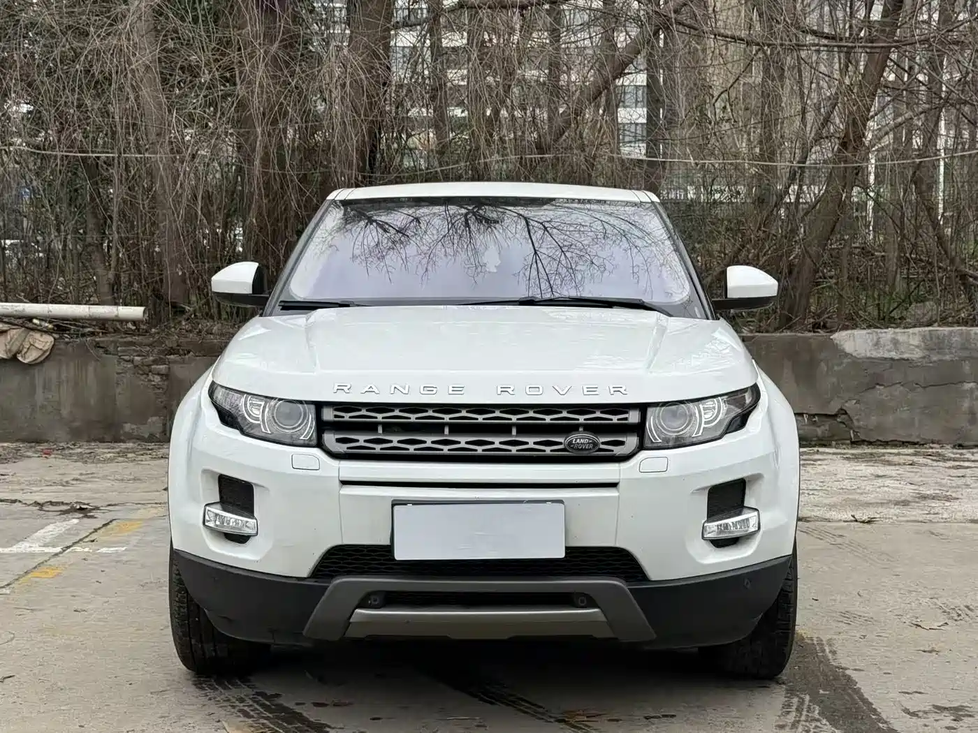 Land Rover Range Rover Evoque 2015 2.0T 5-Door Fashion Edition фото 2