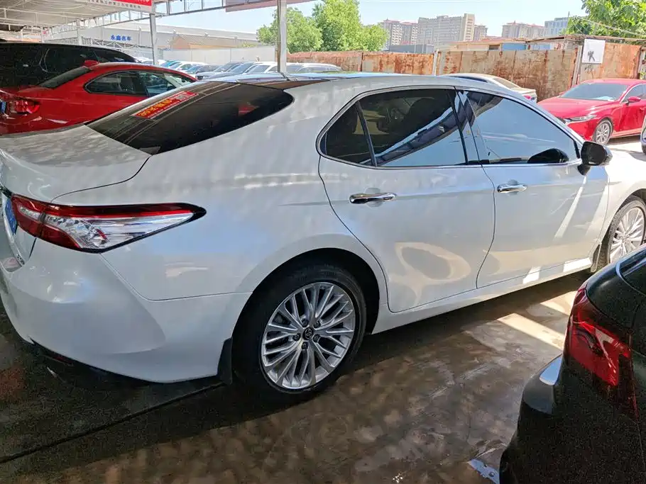 Toyota Camry 2019 Facelift 2.5G Luxury Edition фото 3