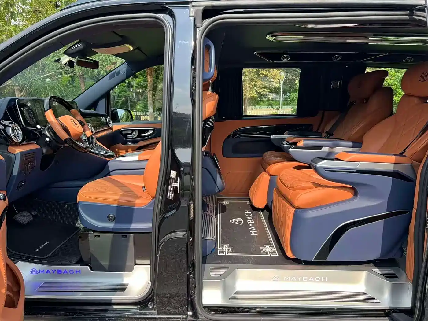 Mercedes-Benz Vito 2024 2.0T Business 7-Seater фото 9