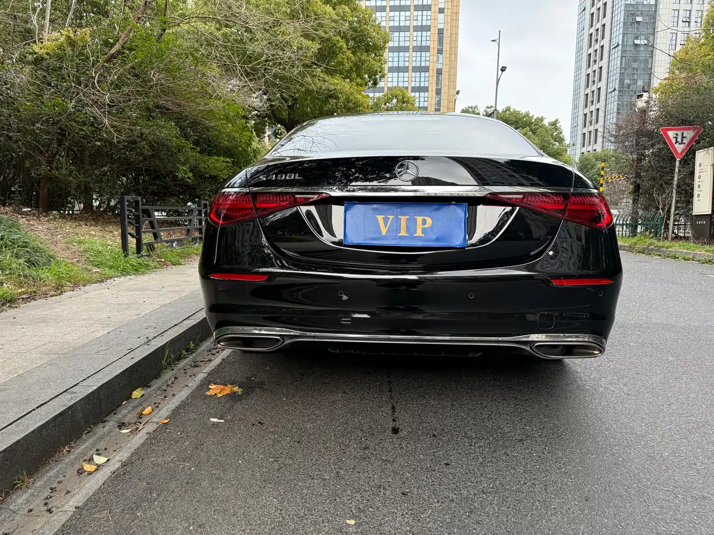 MERCEDES-BENZ S CLASS