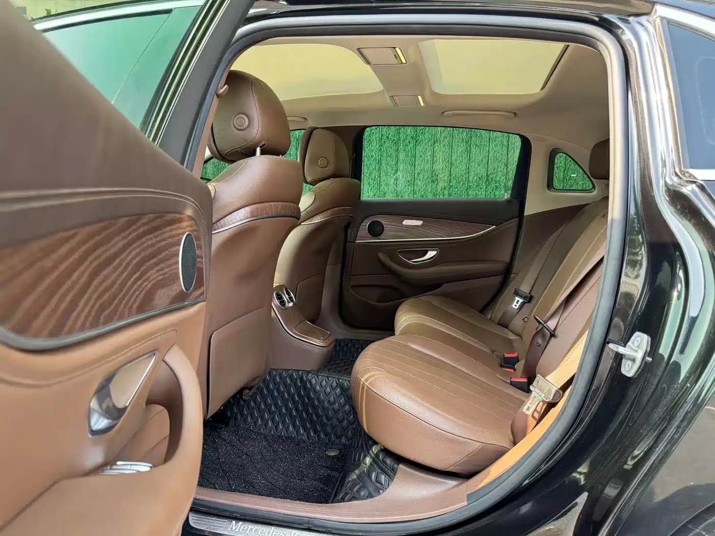 Mercedes-Benz E-Class 2021 Facelift E 260 L фото 6