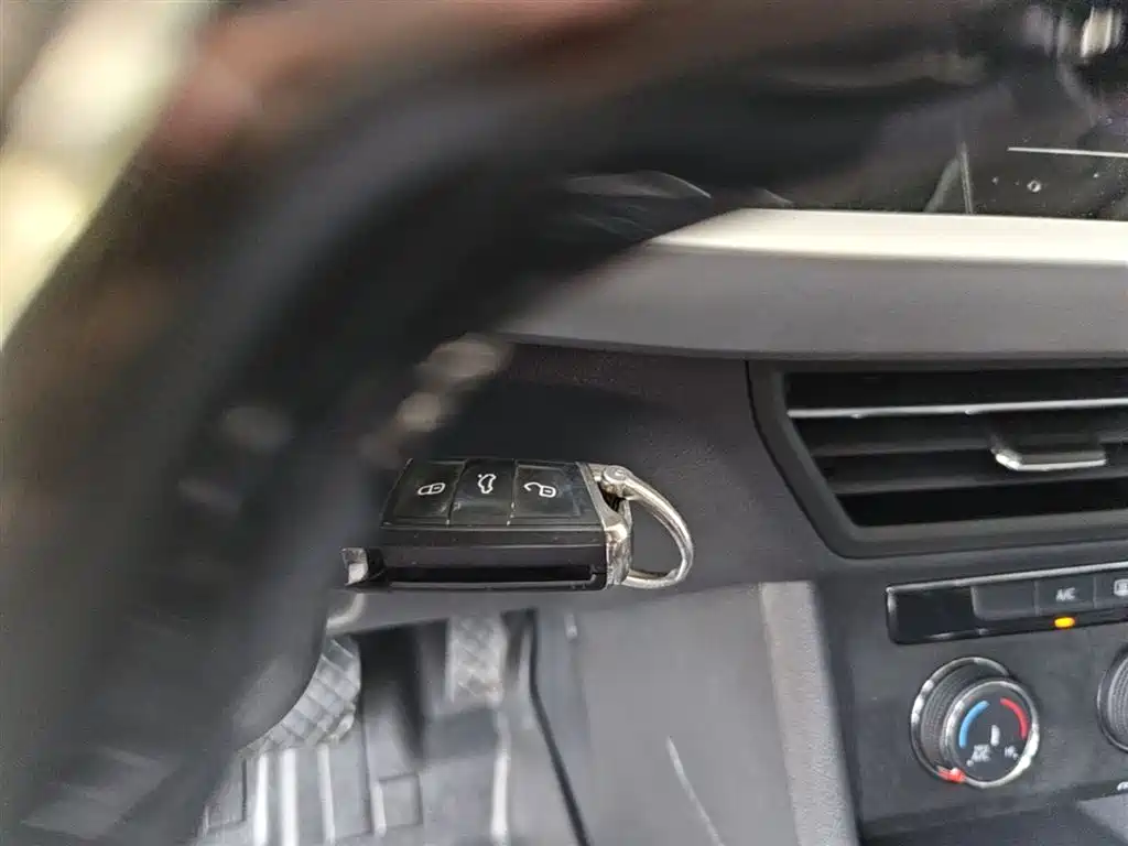Volkswagen Lavida 2022 1.5L Auto Comfort Edition фото 9