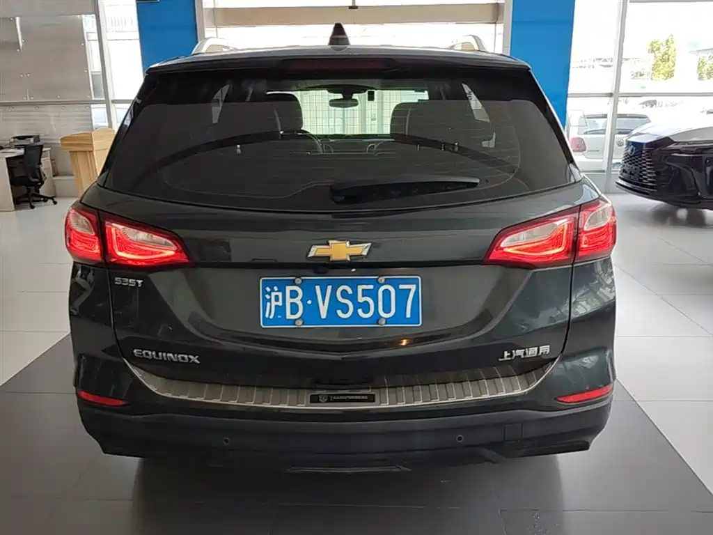 Chevrolet Equinox 2017 535T Automatic Realm Edition фото 10