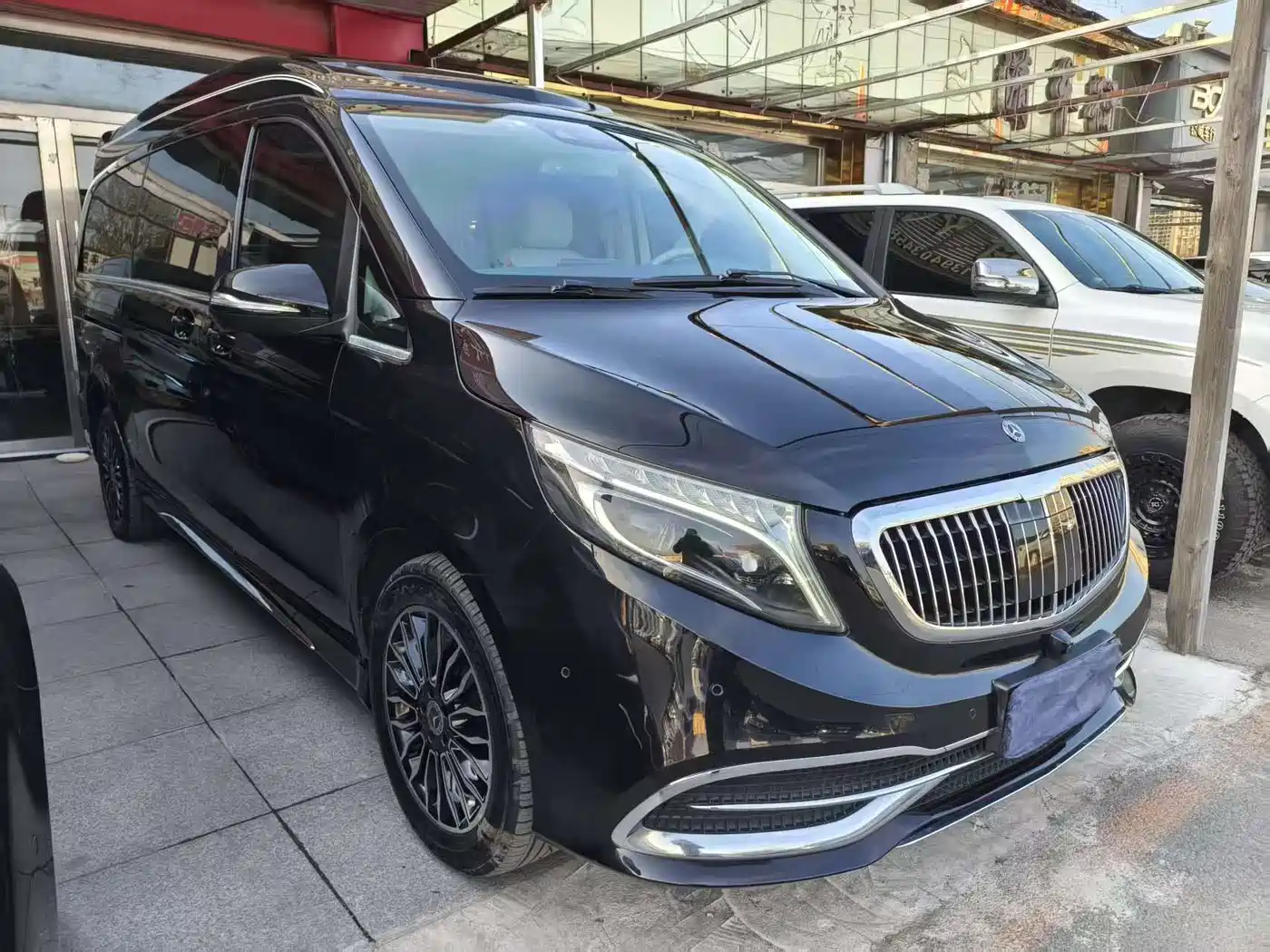 Mercedes-Benz V-Class 2021 V 260 L Long Wheelbase Luxury Edition фото 30