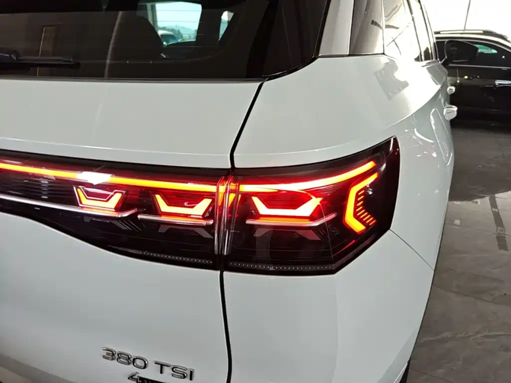 Volkswagen Talagon 2025 2024 380TSI 4WD R-Line Cruise Shared Edition